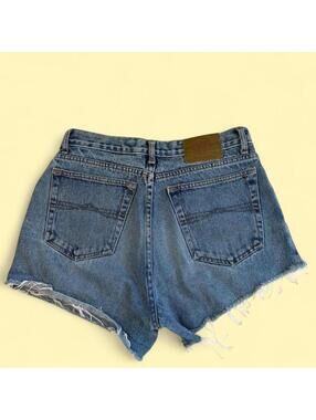 Vtg Bugle Boy Loose Fit Gold Crest cut-off denim shorts